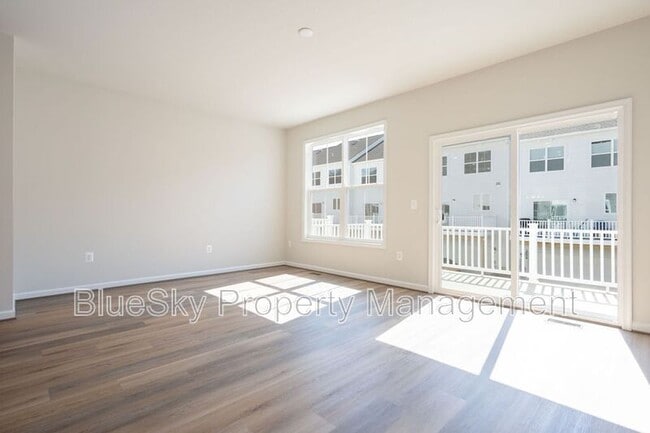 Building Photo - 2864 Sweetbay St