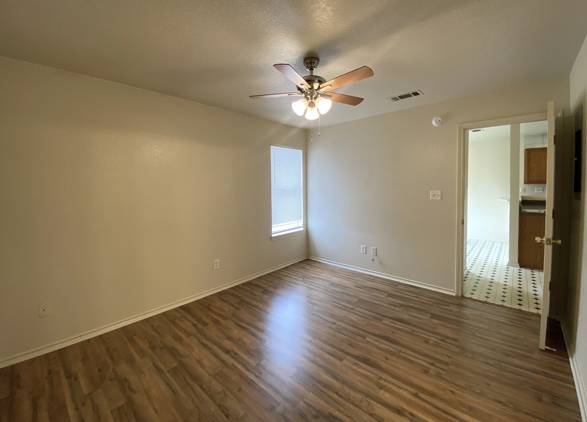 Building Photo - 2801 Cantabrian Dr