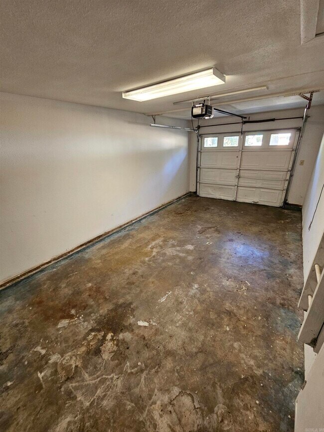 Building Photo - 11621 Chipwood Dr