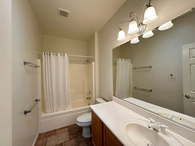 Building Photo - Echo Ridge At The Ridges In Summerlin-Unit 1
