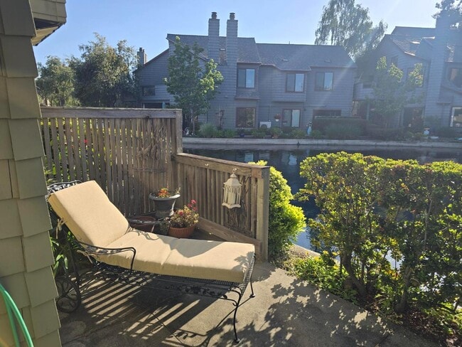 Building Photo - 119 Harbor Seal Ct