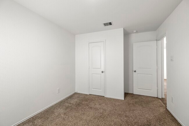 Building Photo - 5451 Tuscany Hills Ln