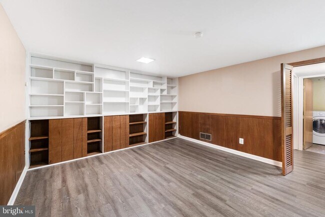 Building Photo - 4763 1st St N