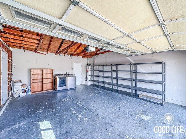 Building Photo - SD: 3BD/2BA Home in Oceanside with Private Backyard, Wood-Burning Stove & In-Unit Laundry