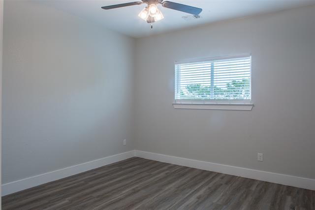 Building Photo - 524 N Main Dr