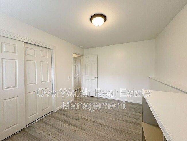 Building Photo - 3031 W 30th Ave