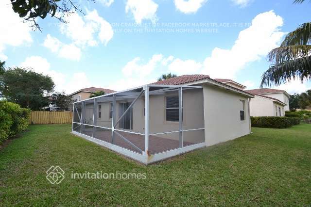 Building Photo - 1702 Pierside Cir