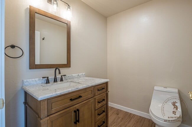 Building Photo - 2141 Redcliff Cir