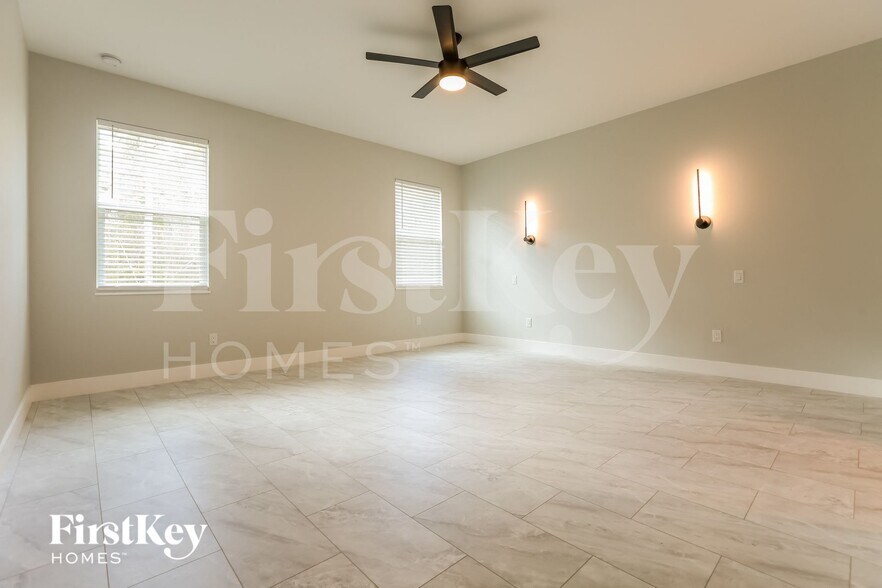 Building Photo - 4391 Cuthbert Ave