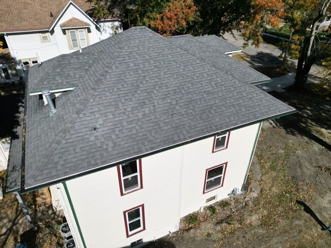 Building Photo - 623 S 4th St