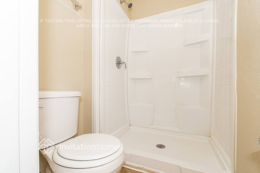 Building Photo - 3401 Volley Ct