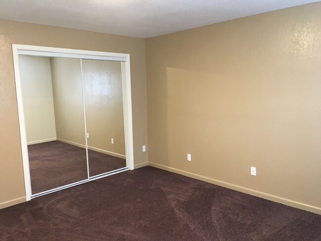 Building Photo - 58 Marys Ave