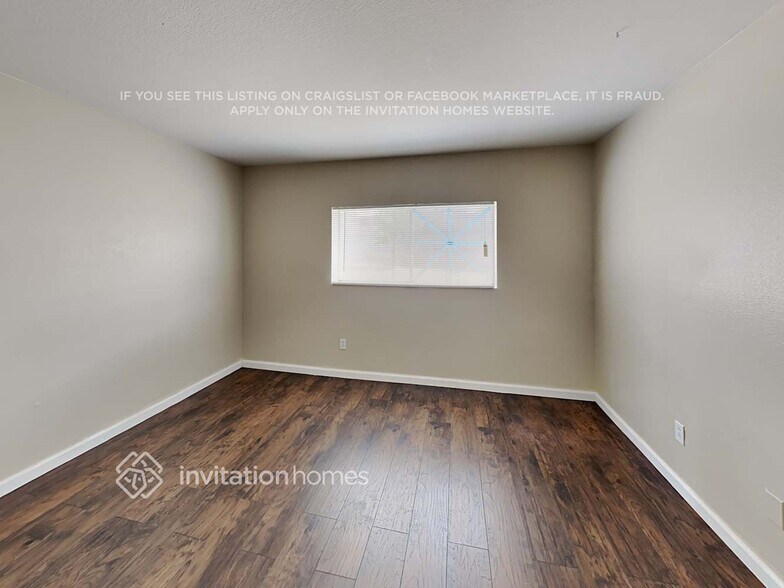 Building Photo - 6748 W Cinnabar Ave