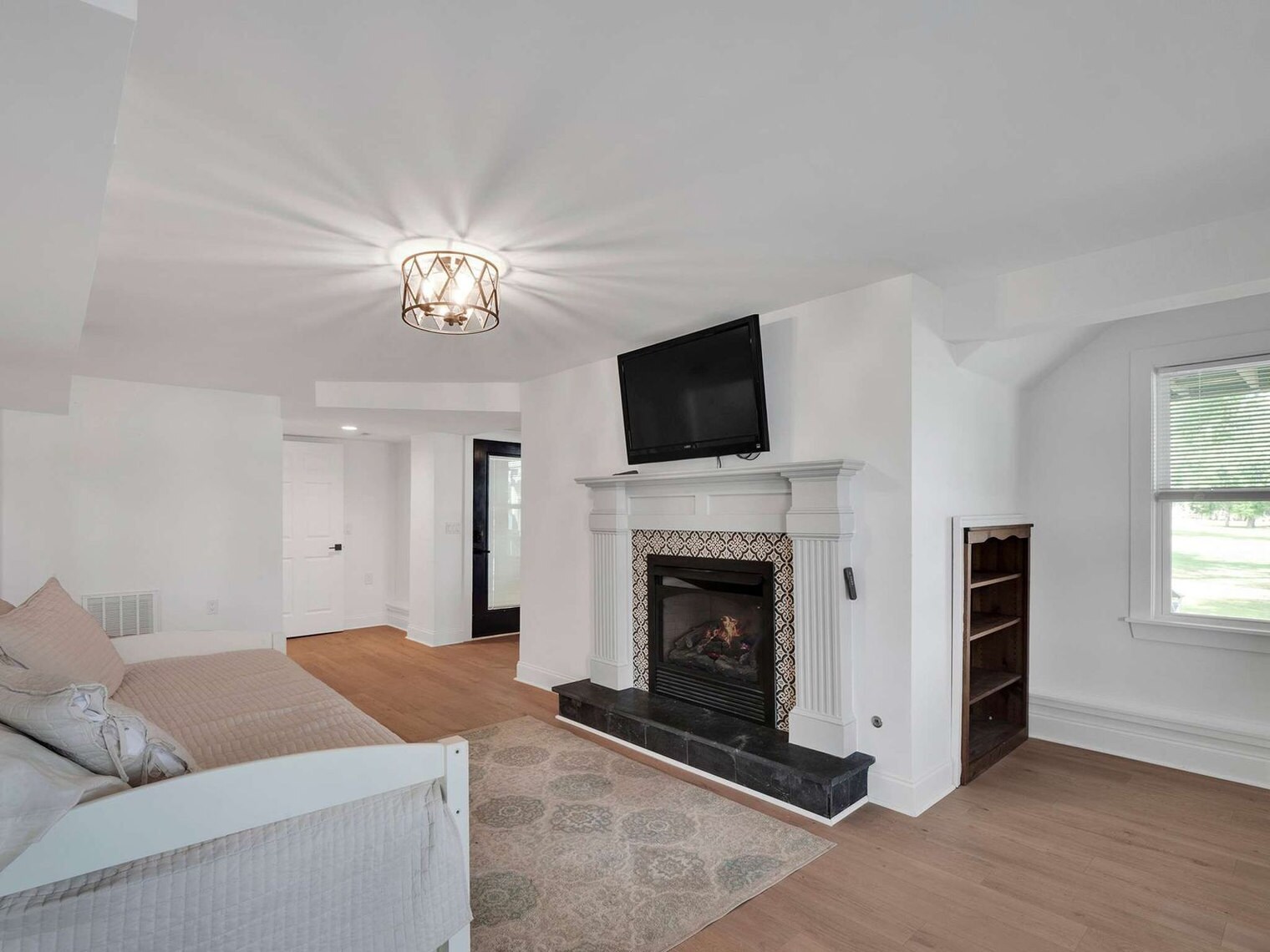 Building Photo - 1513 State Rd S-20-457