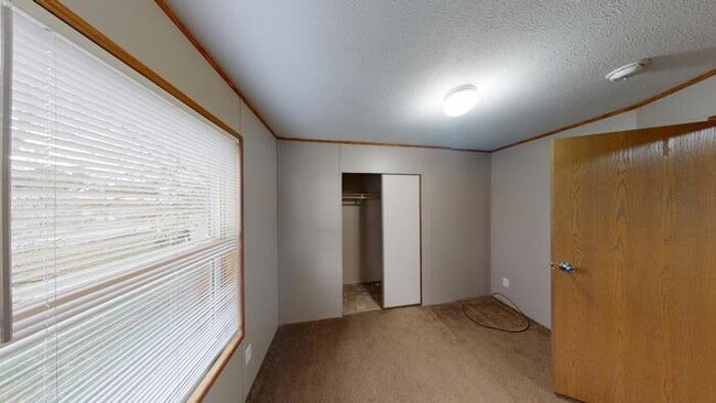 Building Photo - 124 Delta Ave