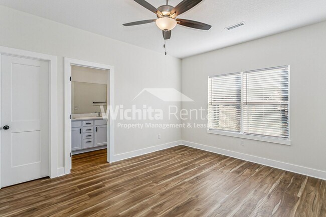 Building Photo - 1738-1738 S Hickory Creek St