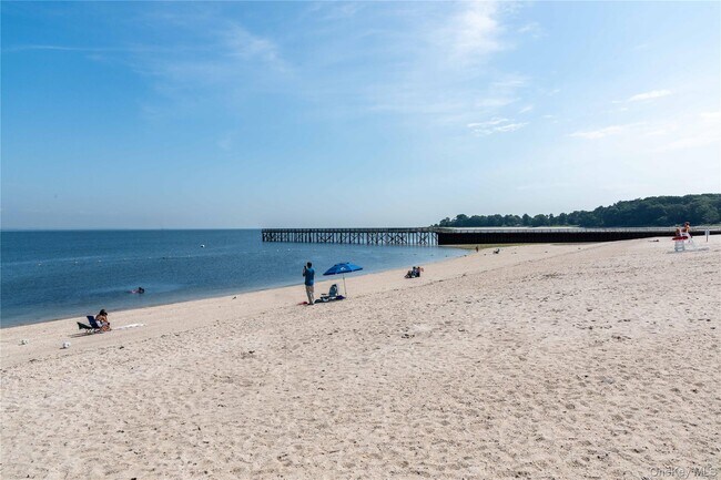 Building Photo - 135 Woolsey Ave