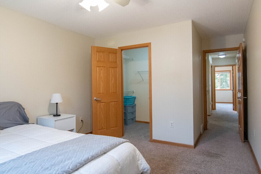 First bedroom with walk in closet - 129 16th St S