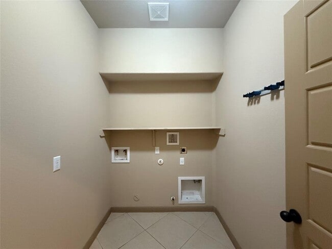 Building Photo - 12504 Piper Ct