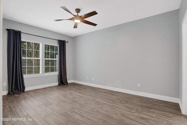 Building Photo - 336 Wooded Crossing Cir