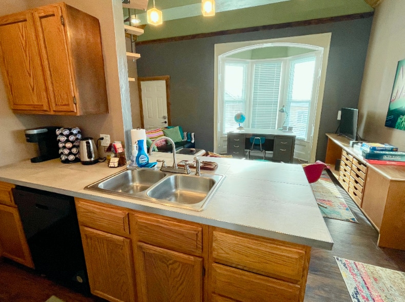 Building Photo - 411 W Quartz St