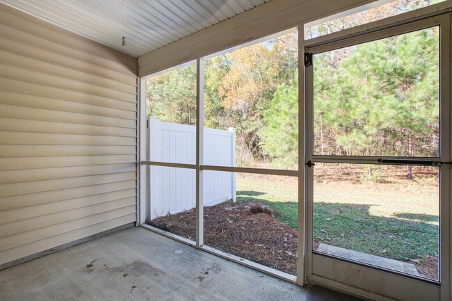 Building Photo - 8845 Gable St