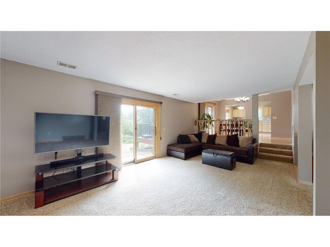 Building Photo - 2079 Woodbridge Way
