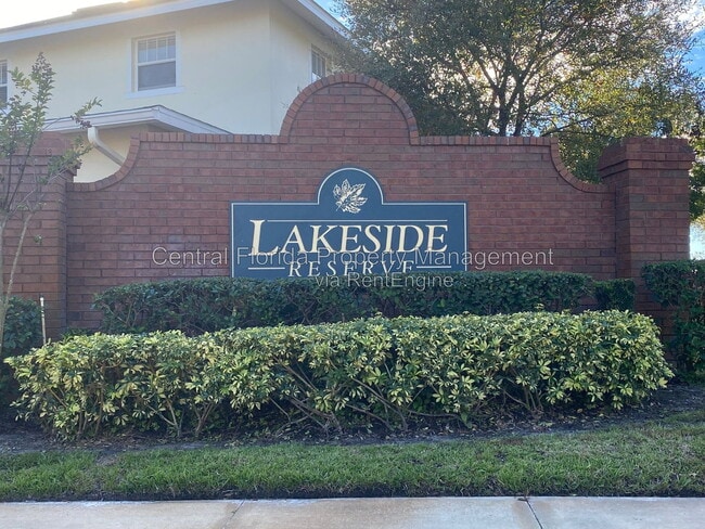 Building Photo - 2076 Cypress Bay Blvd
