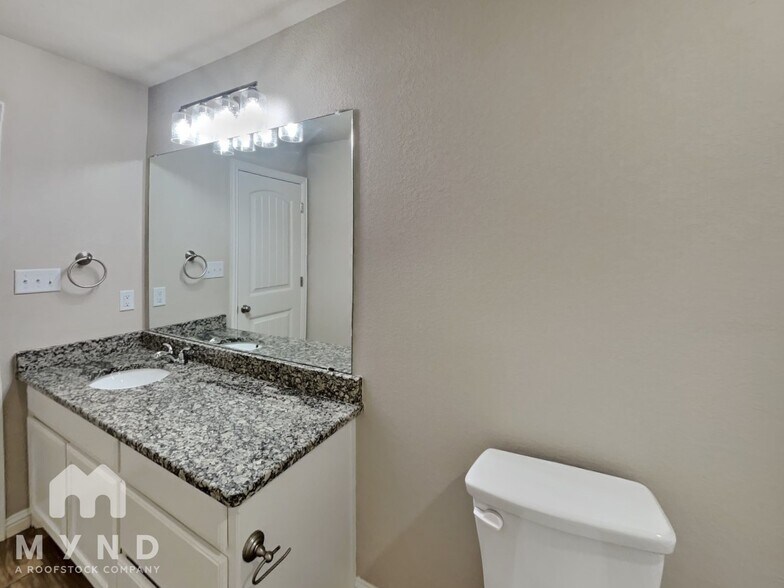 Building Photo - 710 Rolling Terrace Cir