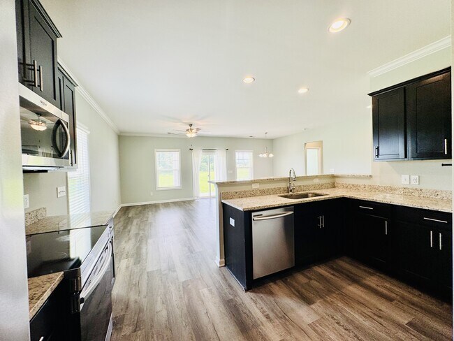 Building Photo - 464 Honeyhill Lp