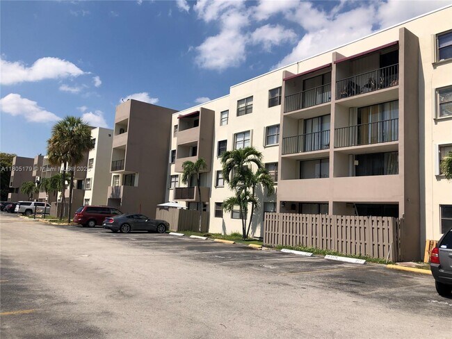 Building Photo - 8006 SW 149th Ave