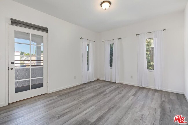 Building Photo - 3706 Brunswick Ave