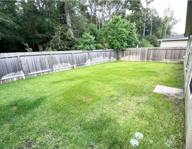 Building Photo - 15717 Del Norte Dr
