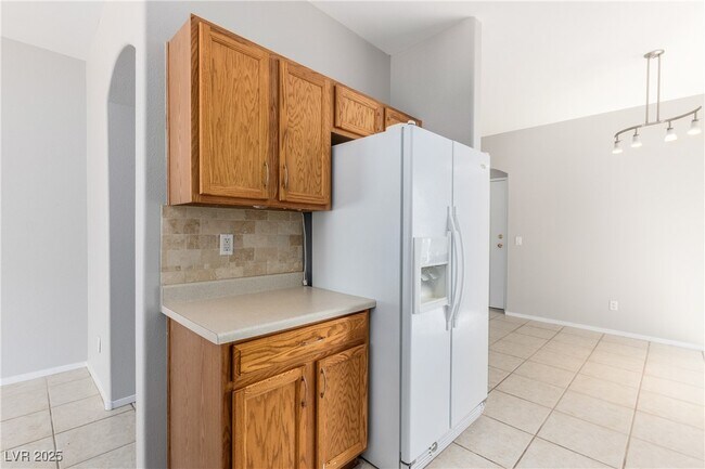 Building Photo - 6409 Stone Dry Ave