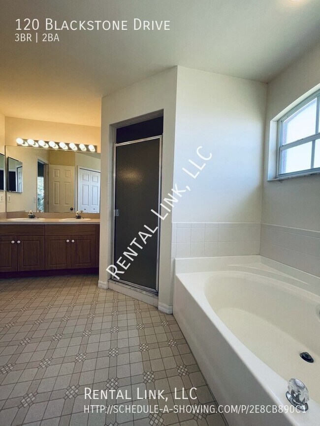 Building Photo - 120 Blackstone Dr