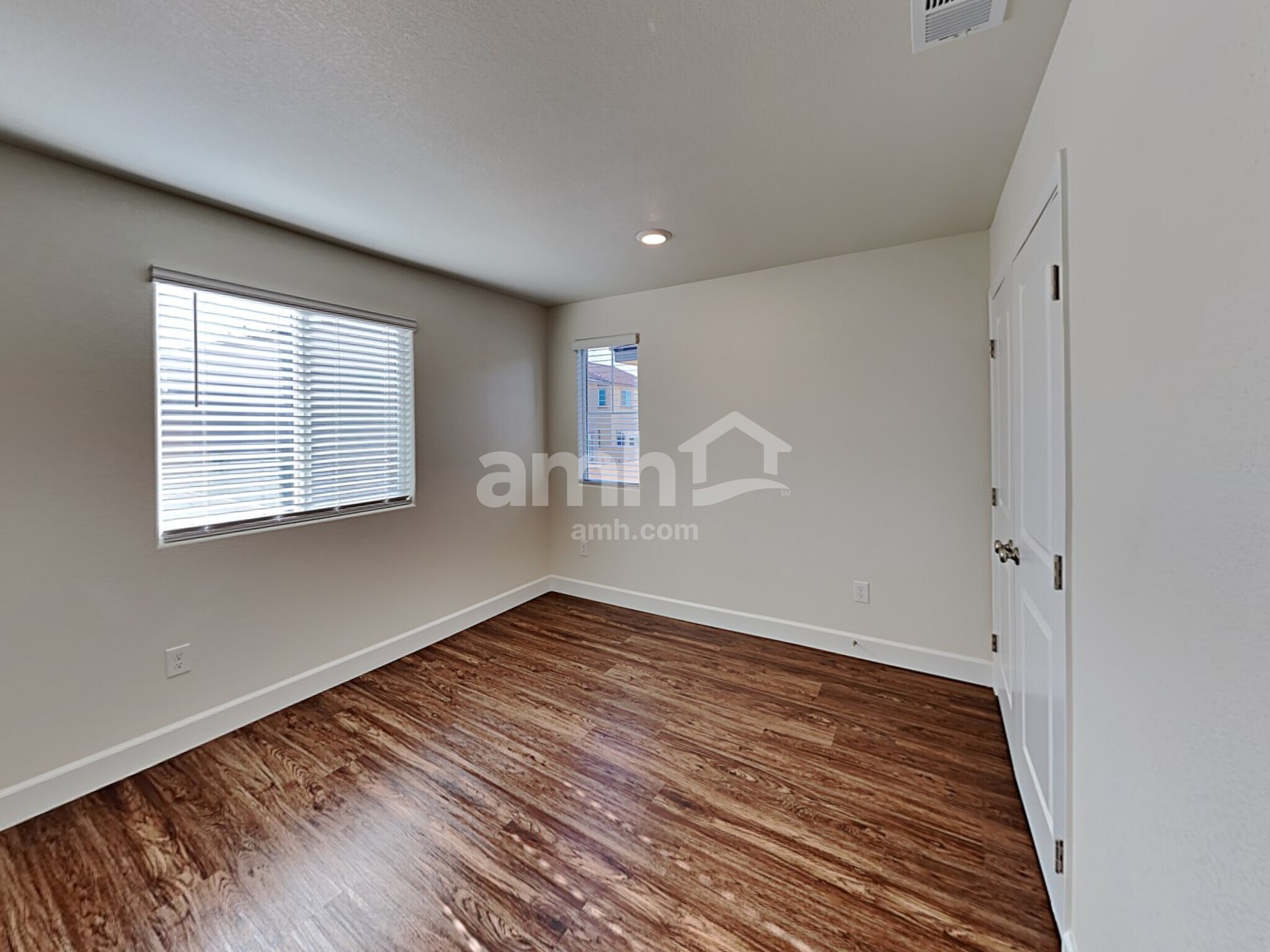 Building Photo - 1806 Viaggio Ave