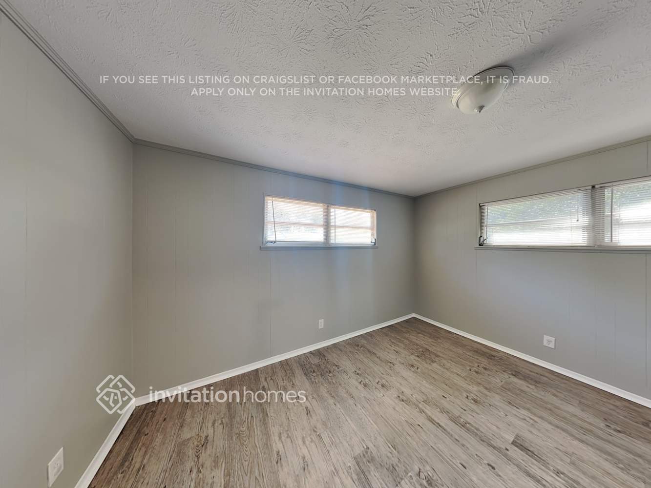 Building Photo - 4633 Waverly Ln