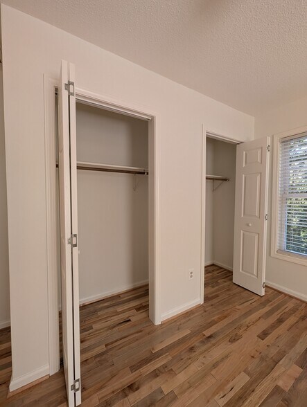 Double closet - 14 Weaver Rd