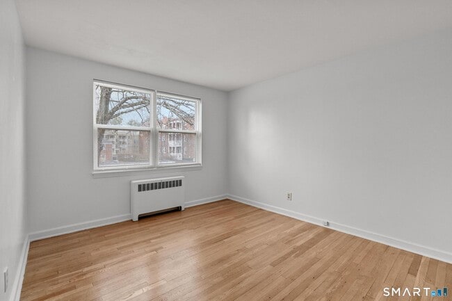 Building Photo - 52 Arnold Way