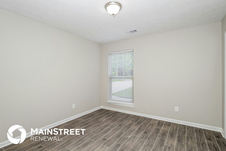 Building Photo - 6310 Beethoven Cir