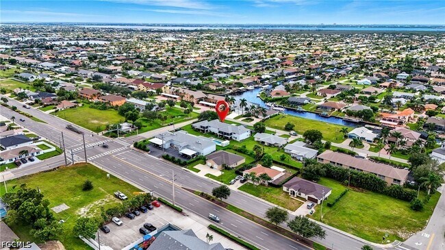 Building Photo - 1203 SW 48th Terrace