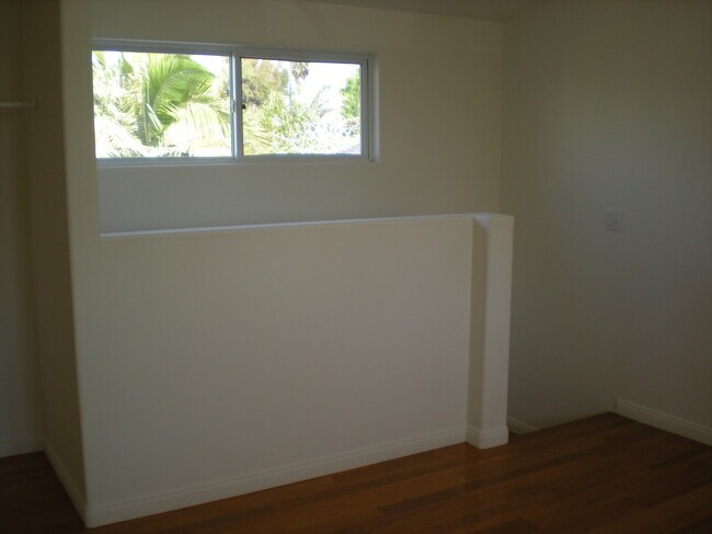Building Photo - 1302 Electric Ave