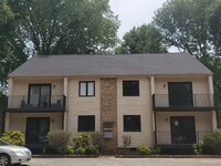 Building Photo - $500 off one month. Call for details. "Ch...