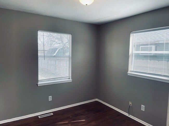 Building Photo - 3024 S St Paul St