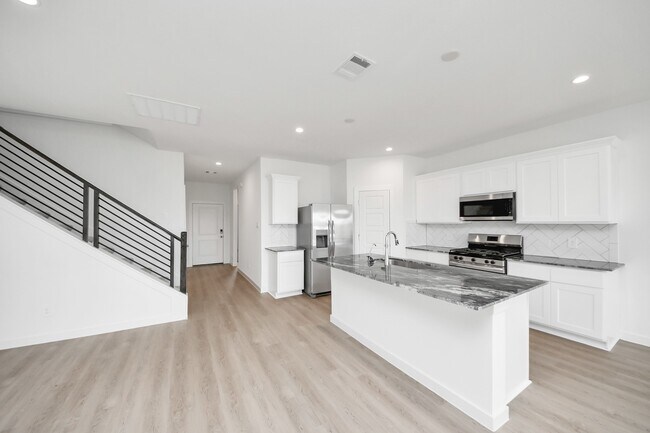 Building Photo - 8550 Tropical Breeze Wy