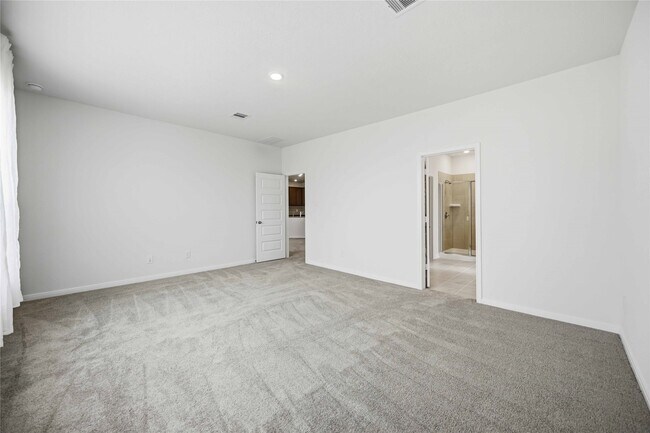 Building Photo - 18206 Spruce Cottage Dr