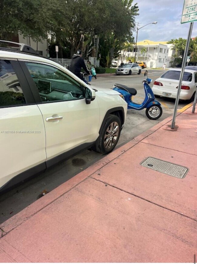 Building Photo - 1555 Pennsylvania Ave