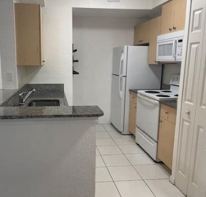 Building Photo - 2439 Centergate Dr