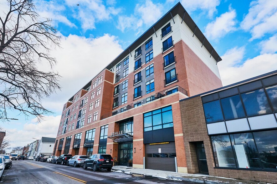 Building Photo - 250 Meridian St