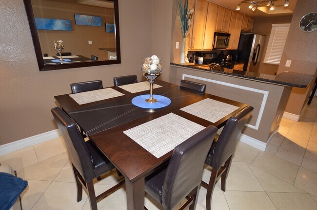 Building Photo - Meridian FURNISHED 2 BDR /2 BATH Luxury Co...